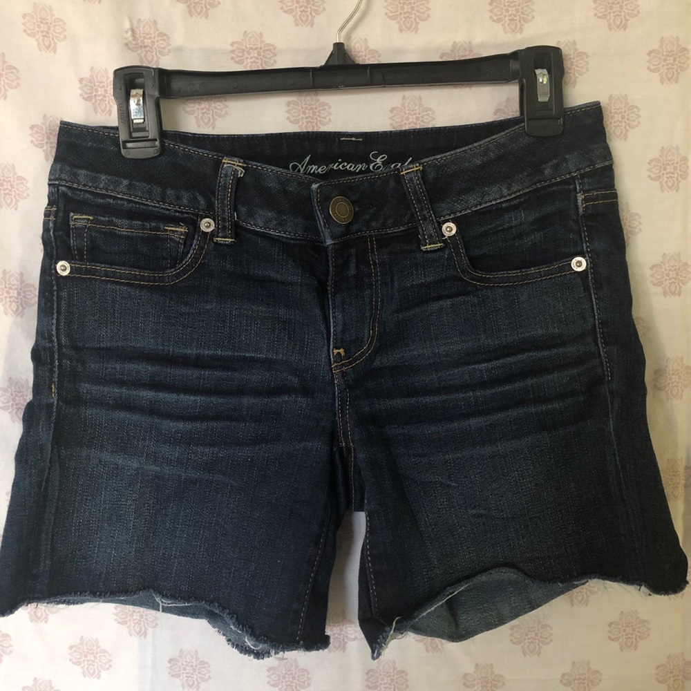A&E mid jean shorts